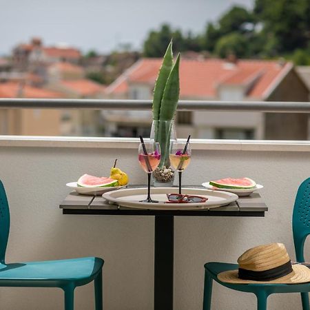 פודגורה Sea View Ela Apartments מראה חיצוני תמונה