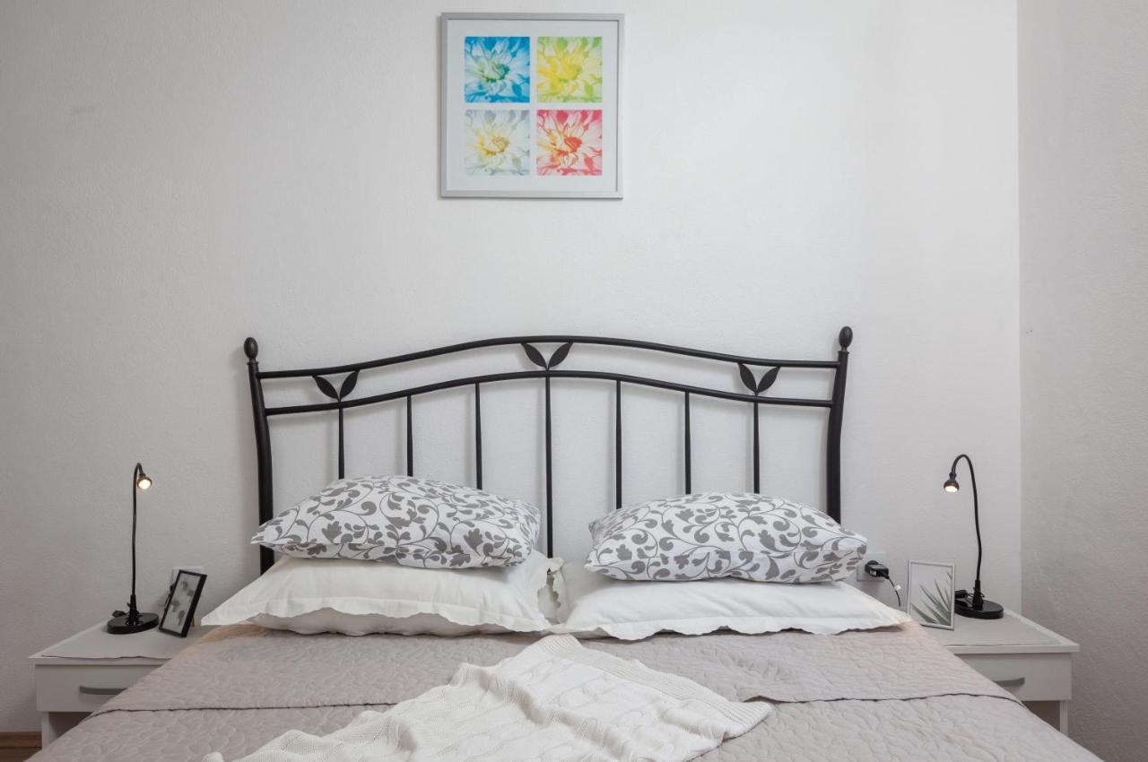 פודגורה Sea View Ela Apartments מראה חיצוני תמונה
