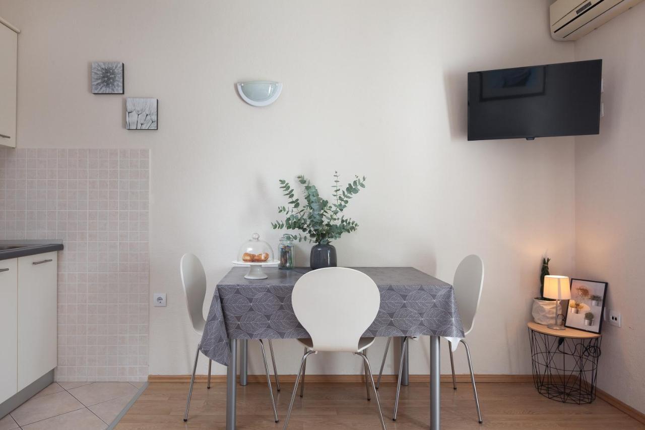 פודגורה Sea View Ela Apartments מראה חיצוני תמונה